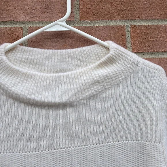 Talbots Cashmere Boat Neck Cream Ivory Sweater Medium - Picture 3 of 6